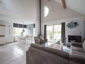 Lovely villa with spacious garden